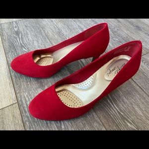 DexFlex Comfort Red Heels size 8 1/2W